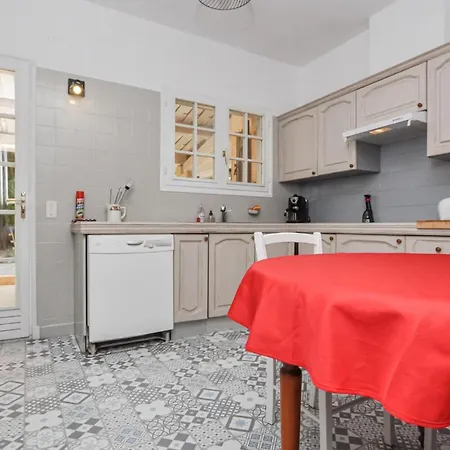 Holiday home Awesome In With Kitchen Fayence